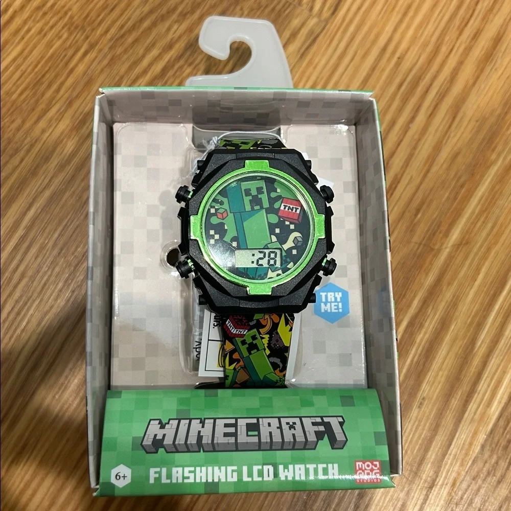 Minecraft Kids Flashing LCD Watch Green and Black New in box
